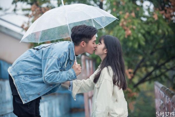 被男方父母看輕的表現(xiàn) 婆婆有沒(méi)有把你當(dāng)外人表現(xiàn) 被男方父母看輕的表現(xiàn) 婆婆有沒(méi)有把你當(dāng)外人表現(xiàn)