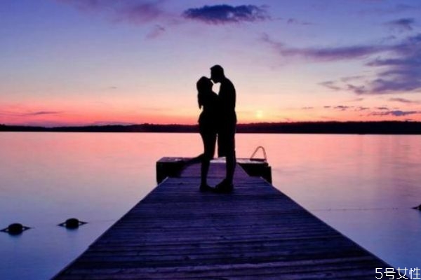 離婚后的女人最在乎什么 離婚的女人最擔(dān)心什么 離婚后的女人最在乎什么 離婚的女人最擔(dān)心什么