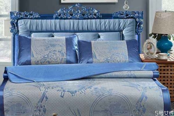 冰絲涼席怎么洗好 冰絲涼席可以機洗嗎 冰絲涼席怎么洗好 冰絲涼席可以機洗嗎