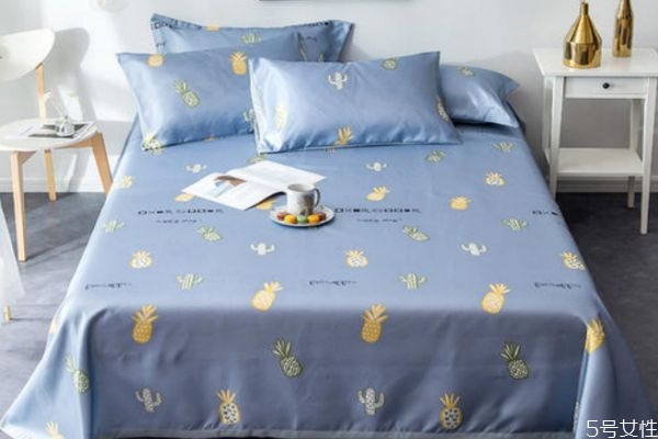 冰絲涼席真的涼快嗎 冰絲涼席有甲醛嗎 冰絲涼席真的涼快嗎 冰絲涼席有甲醛嗎