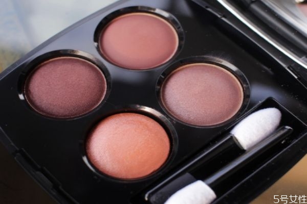 香奈兒眼影352和354哪個好看 香奈兒352眼影試色 香奈兒眼影352和354哪個好看 香奈兒352眼影試色