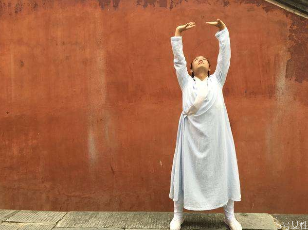 練八段錦皮膚會變好看嗎 練八段錦多久能通經(jīng)絡(luò)