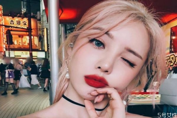 口紅怎么搭配眼妝 眼影與口紅的搭配禁忌 口紅怎么搭配眼妝 眼影與口紅的搭配禁忌