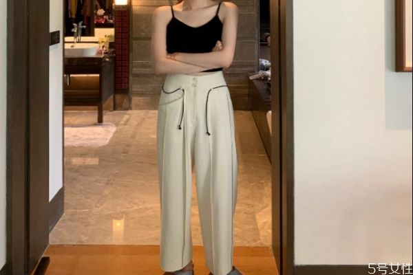 闊腿褲怎么穿才好看 闊腿褲怎么穿搭