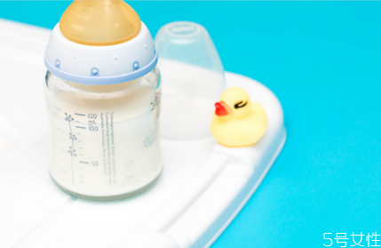 溫母乳的正確方法 溫母乳不當(dāng)?shù)暮蠊?></a>
      <p class=