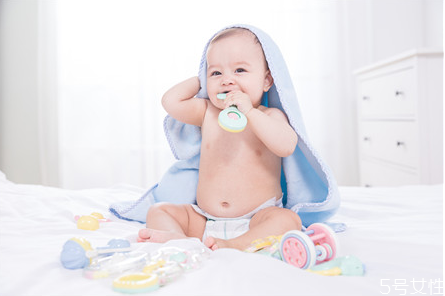 小孩咽喉炎是什么原因引起的 寶寶咽炎能自愈嗎 小孩咽喉炎是什么原因引起的 寶寶咽炎能自愈嗎