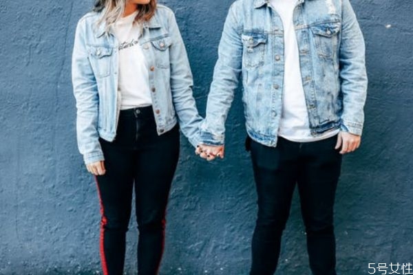 吵架認(rèn)錯(cuò)感動(dòng)老公的話(huà) 老婆向老公認(rèn)錯(cuò)的話(huà)