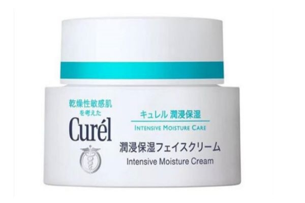 面霜有幾種質(zhì)地 怎樣挑選合適的面霜 面霜有幾種質(zhì)地 怎樣挑選合適的面霜