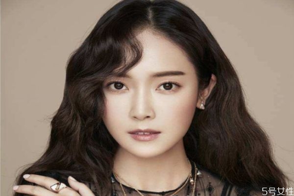 黑頭貼怎么正確使用 黑頭導出液原理是什么 黑頭貼怎么正確使用 黑頭導出液原理是什么