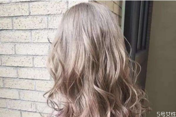 短發(fā)如何快速留長 頭發(fā)中分分久了禿了怎么辦 短發(fā)如何快速留長 頭發(fā)中分分久了禿了怎么辦