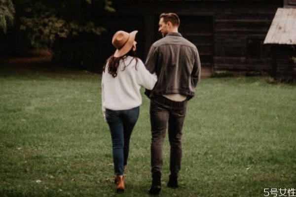 女人出軌說謊最準(zhǔn)的表現(xiàn) 女人出軌了最常說的話 女人出軌說謊最準(zhǔn)的表現(xiàn) 女人出軌了最常說的話