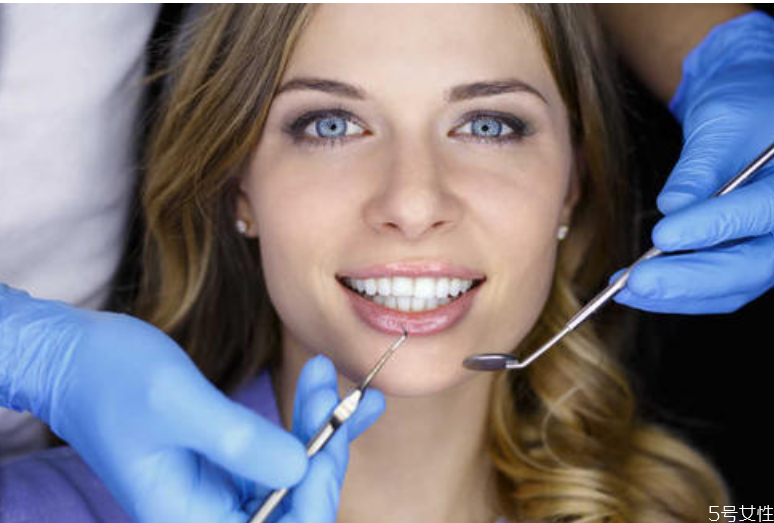 酵母粉可以刷牙嗎 酵母粉刷牙有什么副作用嗎 酵母粉可以刷牙嗎 酵母粉刷牙有什么副作用嗎