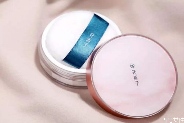 花西子散粉保質(zhì)期多久 花西子散粉2號(hào)和3號(hào)的區(qū)別 花西子散粉保質(zhì)期多久 花西子散粉2號(hào)和3號(hào)的區(qū)別