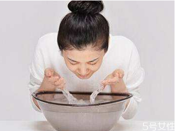 食用鹽加白醋能洗臉嗎 白醋加鹽洗臉祛痘嗎 食用鹽加白醋能洗臉嗎 白醋加鹽洗臉祛痘嗎