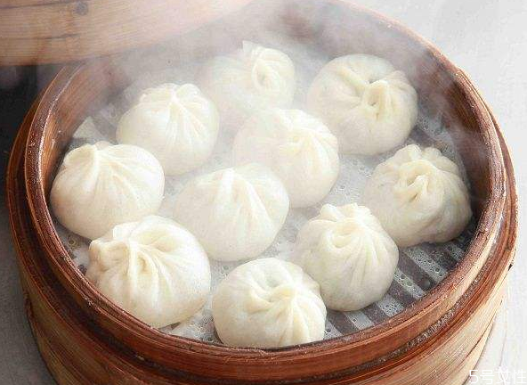 一個(gè)素包子的熱量是多少 減肥可以吃幾個(gè)素包子 一個(gè)素包子的熱量是多少 減肥可以吃幾個(gè)素包子