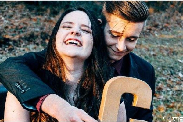 兩個(gè)人如何保持新鮮感 情侶保持新鮮感的妙招 兩個(gè)人如何保持新鮮感 情侶保持新鮮感的妙招