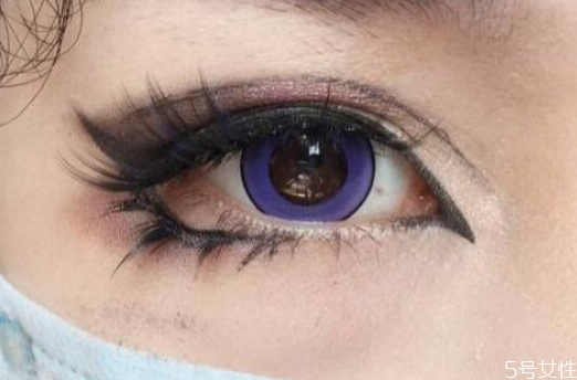 cos妝怎么把眼睛畫大 cos化妝入門基本知識(shí)