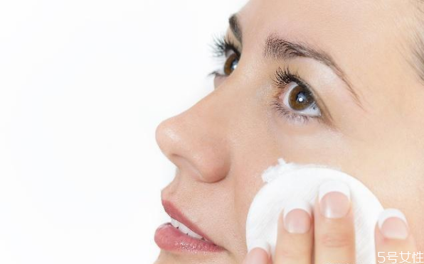 卸妝不干凈毛孔堵塞怎么辦 卸妝沒(méi)卸干凈怎么補(bǔ)救