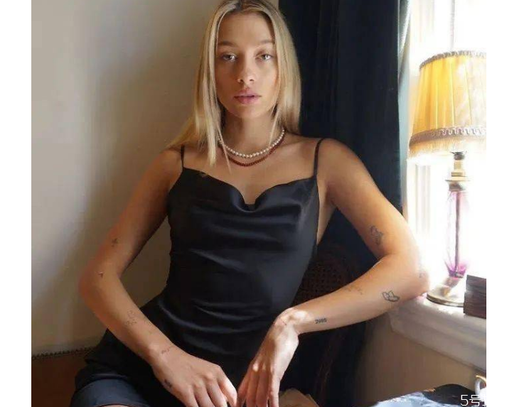 千禧辣妹風(fēng)卷土重來？千禧辣妹是什么風(fēng)格