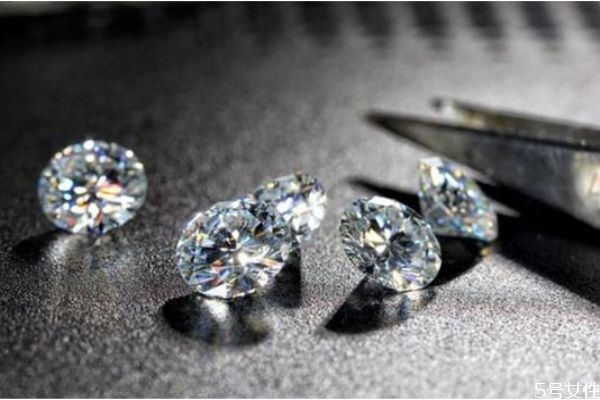 莫桑鉆怎么清洗保養(yǎng) 莫桑鉆可以用酒精擦嗎 莫桑鉆怎么清洗保養(yǎng) 莫桑鉆可以用酒精擦嗎