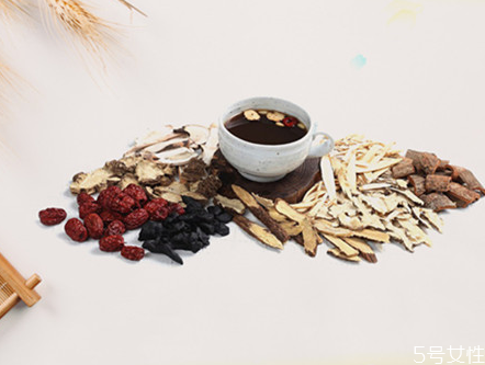 四物湯經(jīng)前喝還是經(jīng)后喝 四物湯哺乳期能喝嗎 四物湯經(jīng)前喝還是經(jīng)后喝 四物湯哺乳期能喝嗎