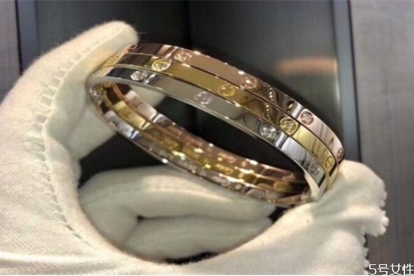 卡地亞手鐲一個(gè)多少錢(qián) 卡地亞的手鐲保值嗎