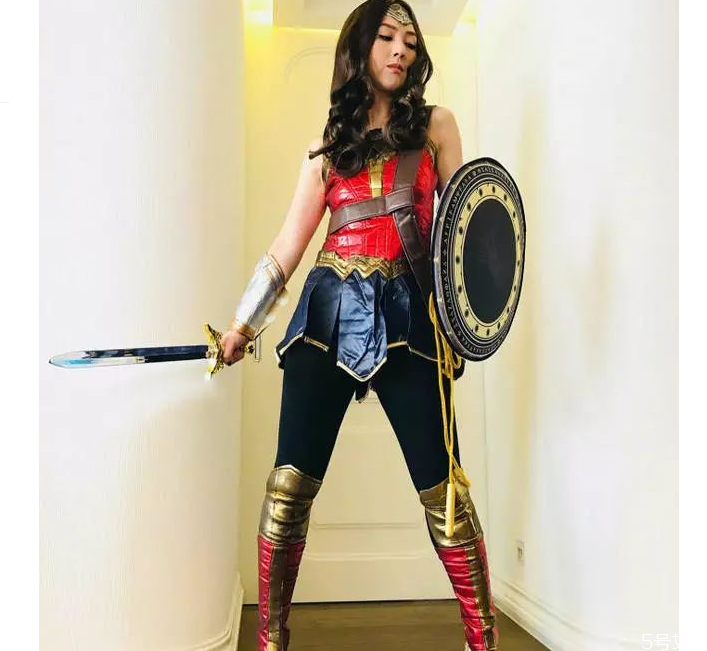 萬圣節(jié)怎么化妝 萬圣節(jié)簡(jiǎn)單好看妝容 萬圣節(jié)怎么化妝 萬圣節(jié)簡(jiǎn)單好看妝容