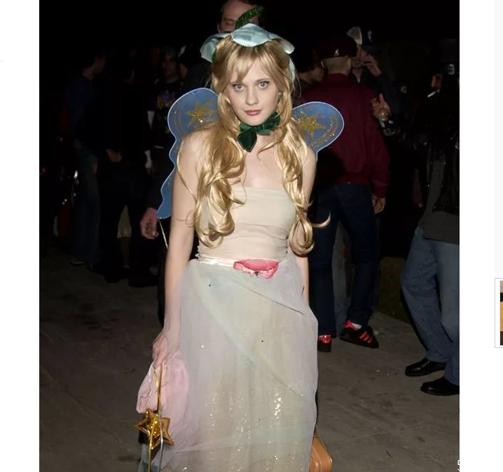 萬圣節(jié)怎么化妝 萬圣節(jié)簡(jiǎn)單好看妝容 萬圣節(jié)怎么化妝 萬圣節(jié)簡(jiǎn)單好看妝容