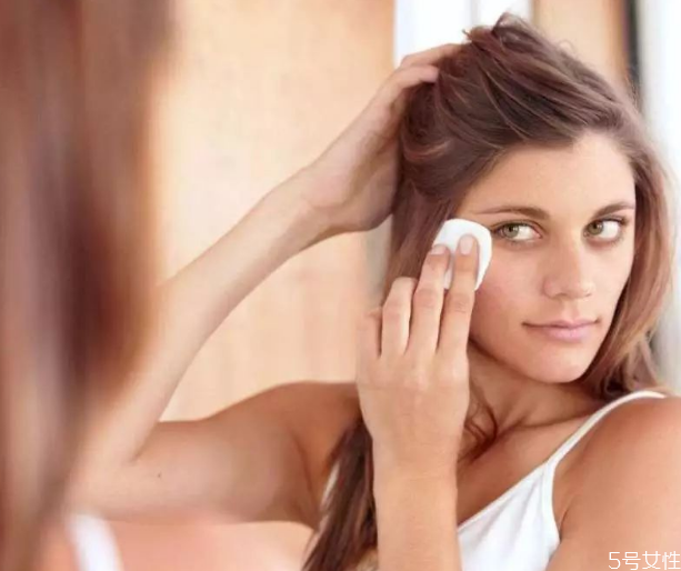 最驚艷的萬圣節(jié)妝容 萬圣節(jié)妝容特點 最驚艷的萬圣節(jié)妝容 萬圣節(jié)妝容特點