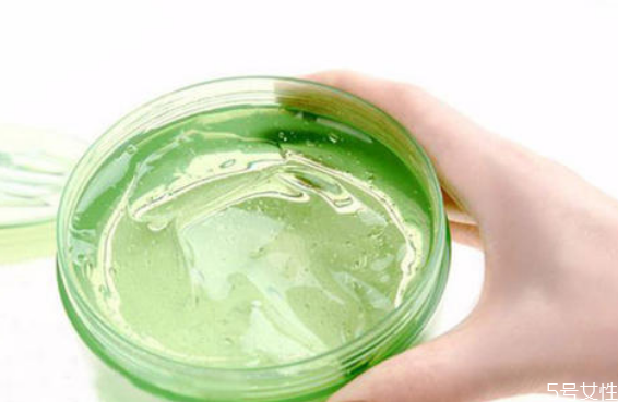 蘆薈膠用久臉會變黑嗎 蘆薈膠擦臉越擦越黑怎么補救 蘆薈膠用久臉會變黑嗎 蘆薈膠擦臉越擦越黑怎么補救