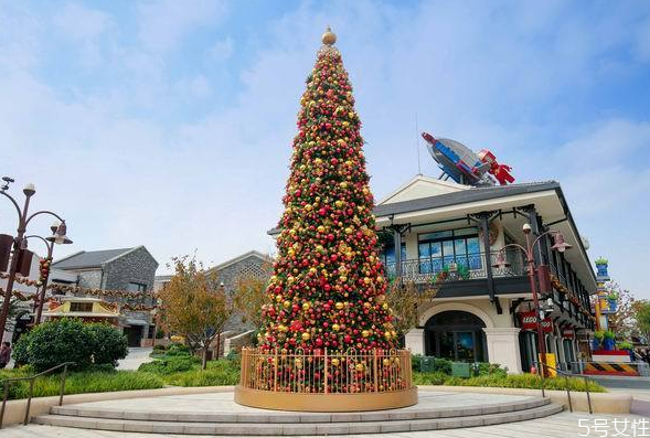 情侶圣誕節(jié)怎么過 最浪漫的圣誕約會地 情侶圣誕節(jié)怎么過 最浪漫的圣誕約會地