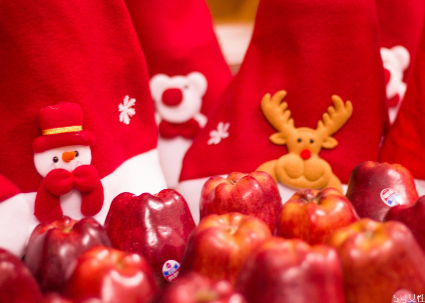 情侶圣誕節(jié)怎么過 最浪漫的圣誕約會地 情侶圣誕節(jié)怎么過 最浪漫的圣誕約會地