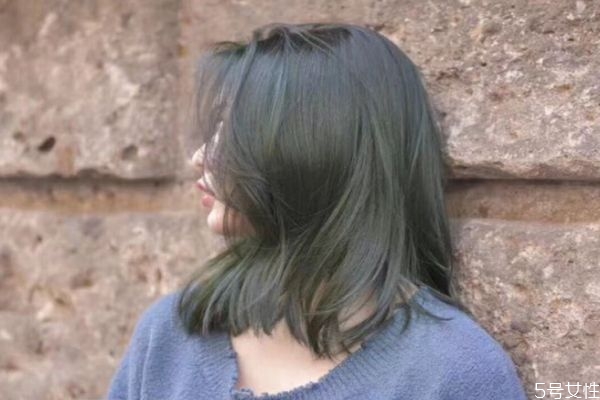 做悶青為什么發(fā)根會(huì)黃 染了悶青色不喜歡怎么辦