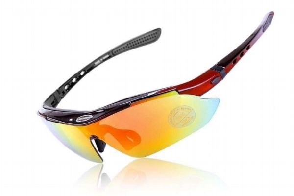 運(yùn)動眼鏡度數(shù)如何配 運(yùn)動眼鏡和普通眼鏡的區(qū)別 運(yùn)動眼鏡度數(shù)如何配 運(yùn)動眼鏡和普通眼鏡的區(qū)別