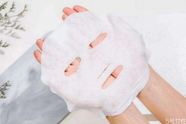 面膜不洗掉睡覺有影響嗎 免洗面膜多長時間洗掉 面膜不洗掉睡覺有影響嗎 免洗面膜多長時間洗掉