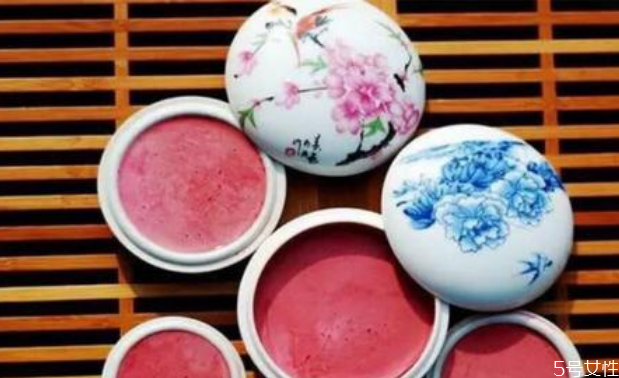 胭脂是口紅還是腮紅 胭脂是什么東西做的 胭脂是口紅還是腮紅 胭脂是什么東西做的