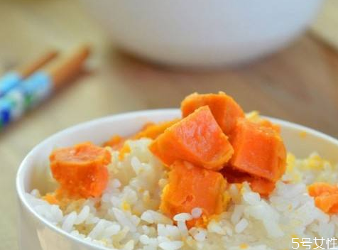 紅薯飯怎么做好吃 紅薯飯熱量高嗎