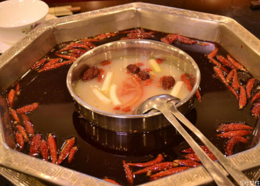 火鍋能二次加熱么 煮好的火鍋底料能放多久 火鍋能二次加熱么 煮好的火鍋底料能放多久