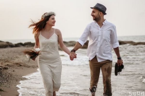 分手了想對(duì)他說點(diǎn)什么 分手跟對(duì)方說最后的話