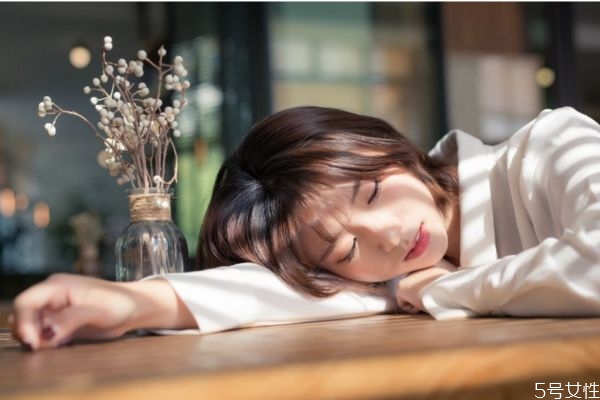 分手了想對(duì)他說點(diǎn)什么 分手跟對(duì)方說最后的話