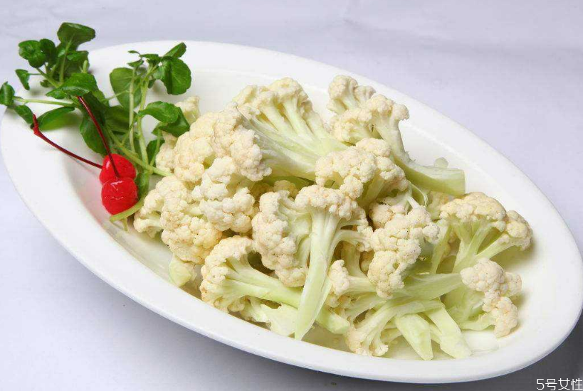 花菜爛了一點(diǎn)還能吃嗎 花菜有點(diǎn)黃了還能吃嗎