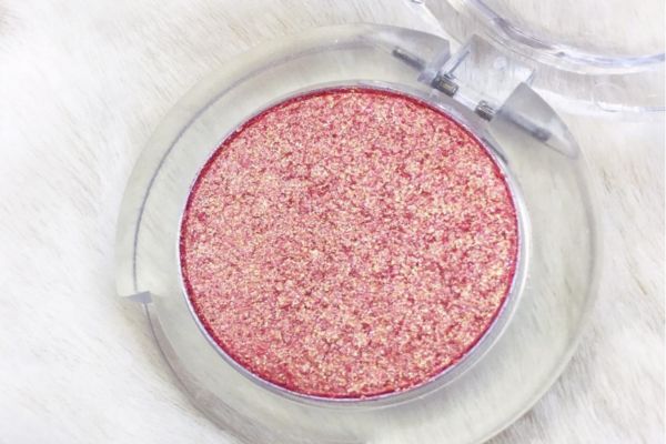 衰敗城市眼影保質期一般多久 衰敗城市眼影生產日期怎么看