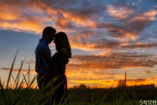 老公背叛了婚姻還能繼續(xù)嗎 男人不愛(ài)了有辦法挽回嗎 老公背叛了婚姻還能繼續(xù)嗎 男人不愛(ài)了有辦法挽回嗎