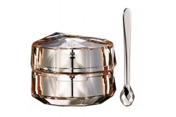 怎樣判斷眼霜是否變質 眼霜干了怎么解決 怎樣判斷眼霜是否變質 眼霜干了怎么解決