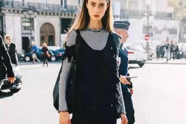 內搭是什么衣服 適合內搭的衣服有哪些