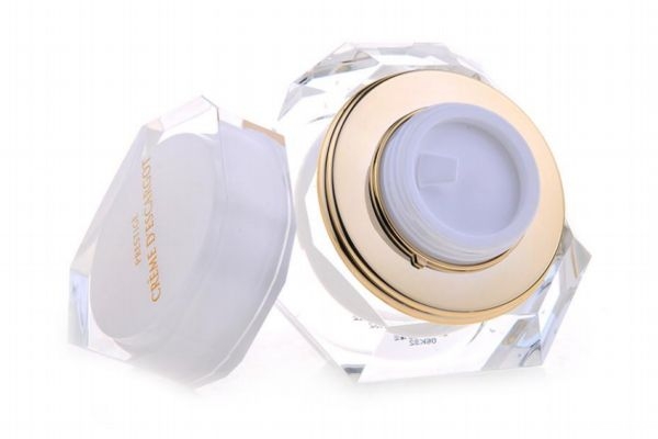 蝸牛霜起泥嗎 哪些人不適合用蝸牛霜 蝸牛霜起泥嗎 哪些人不適合用蝸牛霜