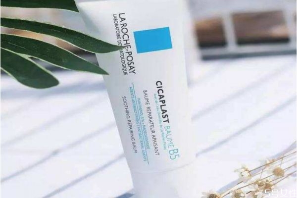 理膚泉b5修復(fù)霜能去痘印嗎 敏感肌膚可以用理膚泉b5嗎 理膚泉b5修復(fù)霜能去痘印嗎 敏感肌膚可以用理膚泉b5嗎