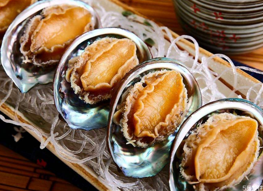 活鮑魚(yú)怎么樣存儲(chǔ) 活鮑魚(yú)放冰箱保鮮會(huì)死嗎