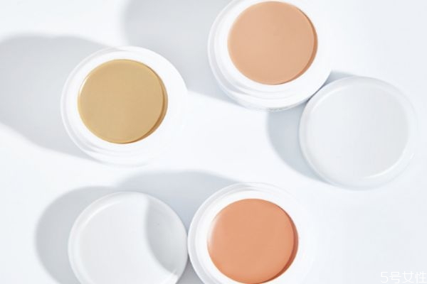 遮瑕膏什么牌子不干 遮瑕膏怎么用不卡粉 遮瑕膏什么牌子不干 遮瑕膏怎么用不卡粉