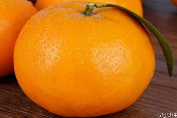 皇帝柑維生素c多嗎 吃皇帝柑的好處 皇帝柑維生素c多嗎 吃皇帝柑的好處